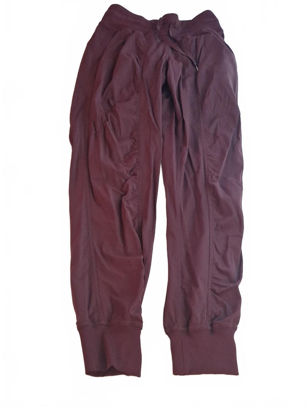 #925 Lululemon dance studio Joggers size 2